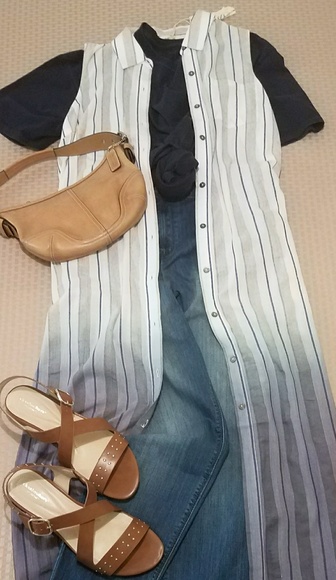 🔥REDUCED PRICE🔥MAXI SHIRT - Picture 2 of 3